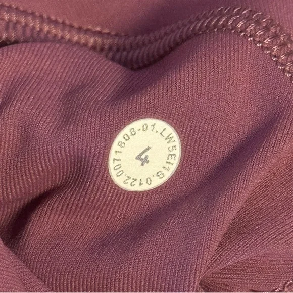 Lululemon Swift Speed High-Rise Tight 28" Size 4 - Picture 11 of 11